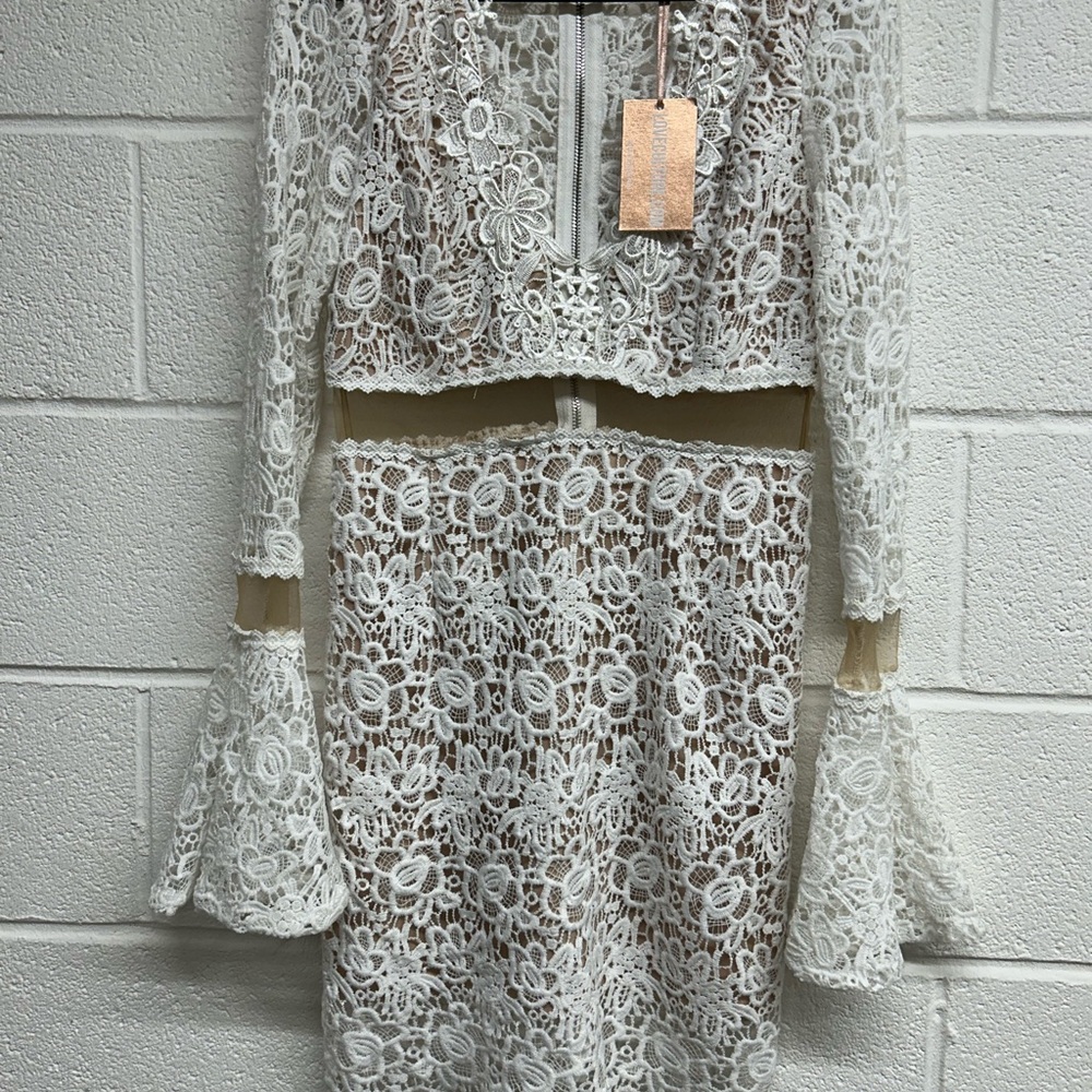 L'ATISTE Ivory Lace Dress - Size Medium
